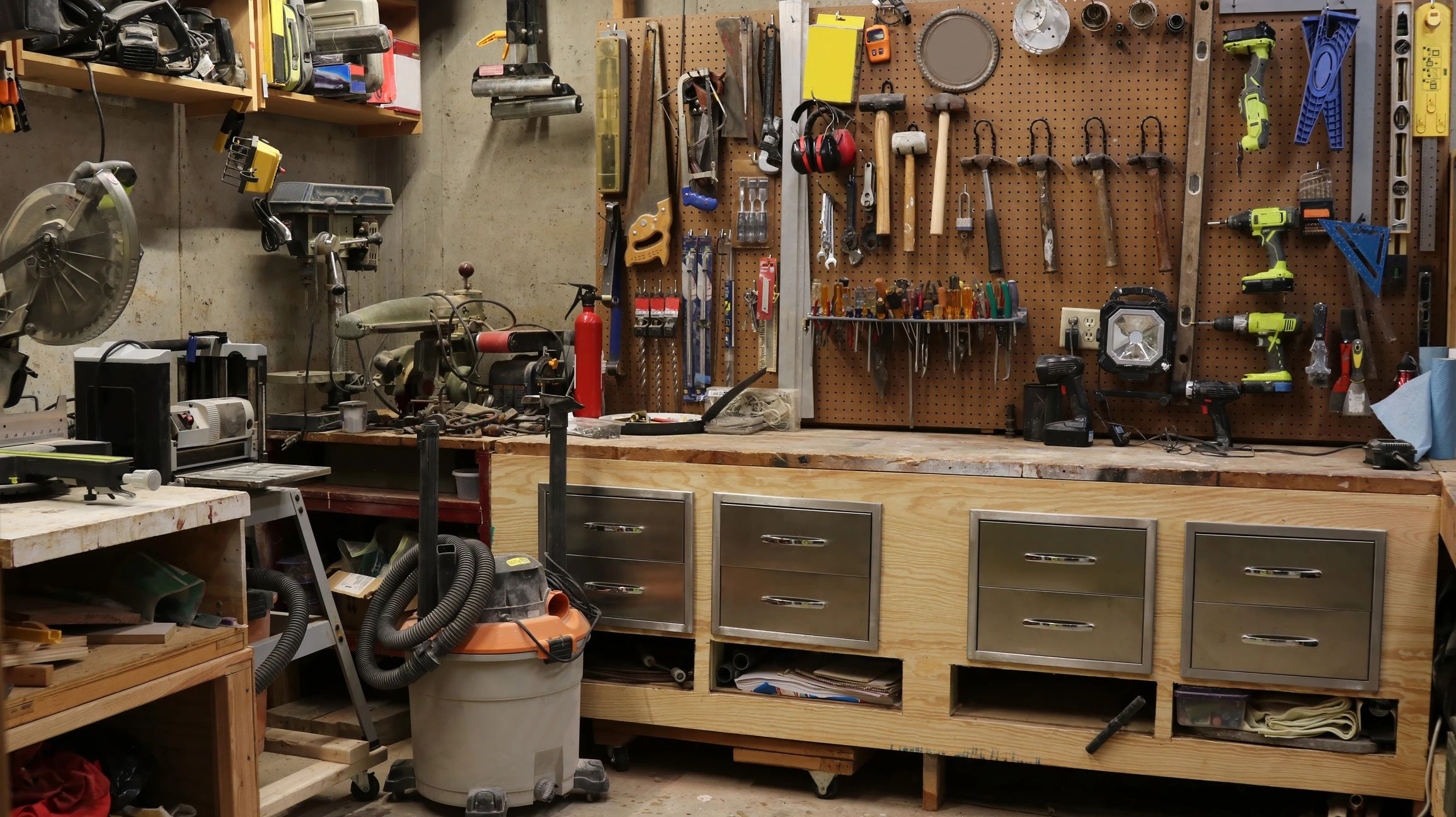 Organized residential workshop with professional tools